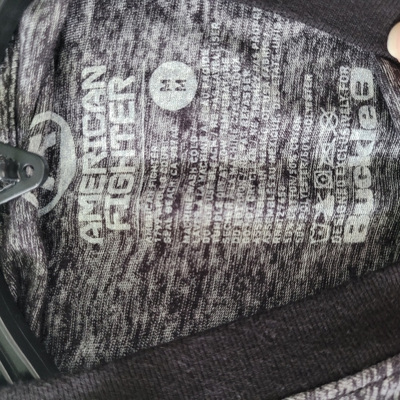 American Fighter Sz Med Men's Gray and Black T-Shirt Read Post - Picture 5 of 5